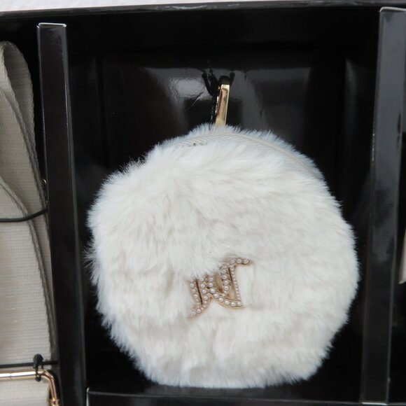 Juicy Couture Cream and Gold 4 Pc Crossbody Gift Box Set - Picture 4 of 7